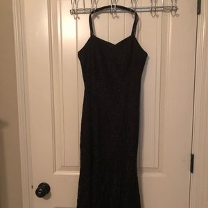 Black Criss Cross back strap